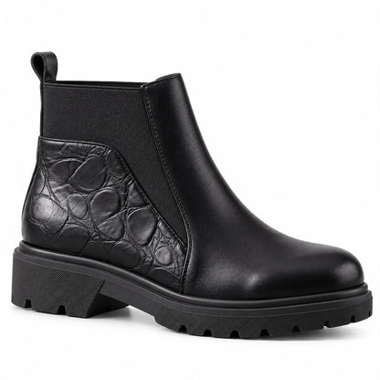 pull-on Chelsea boots