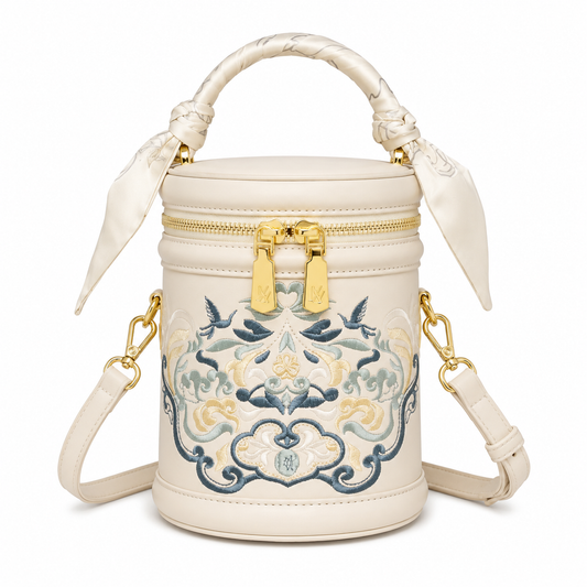 Cylindrical bucket bag