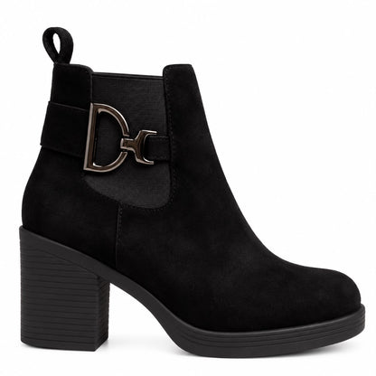 heeled Chelsea-style ankle boots